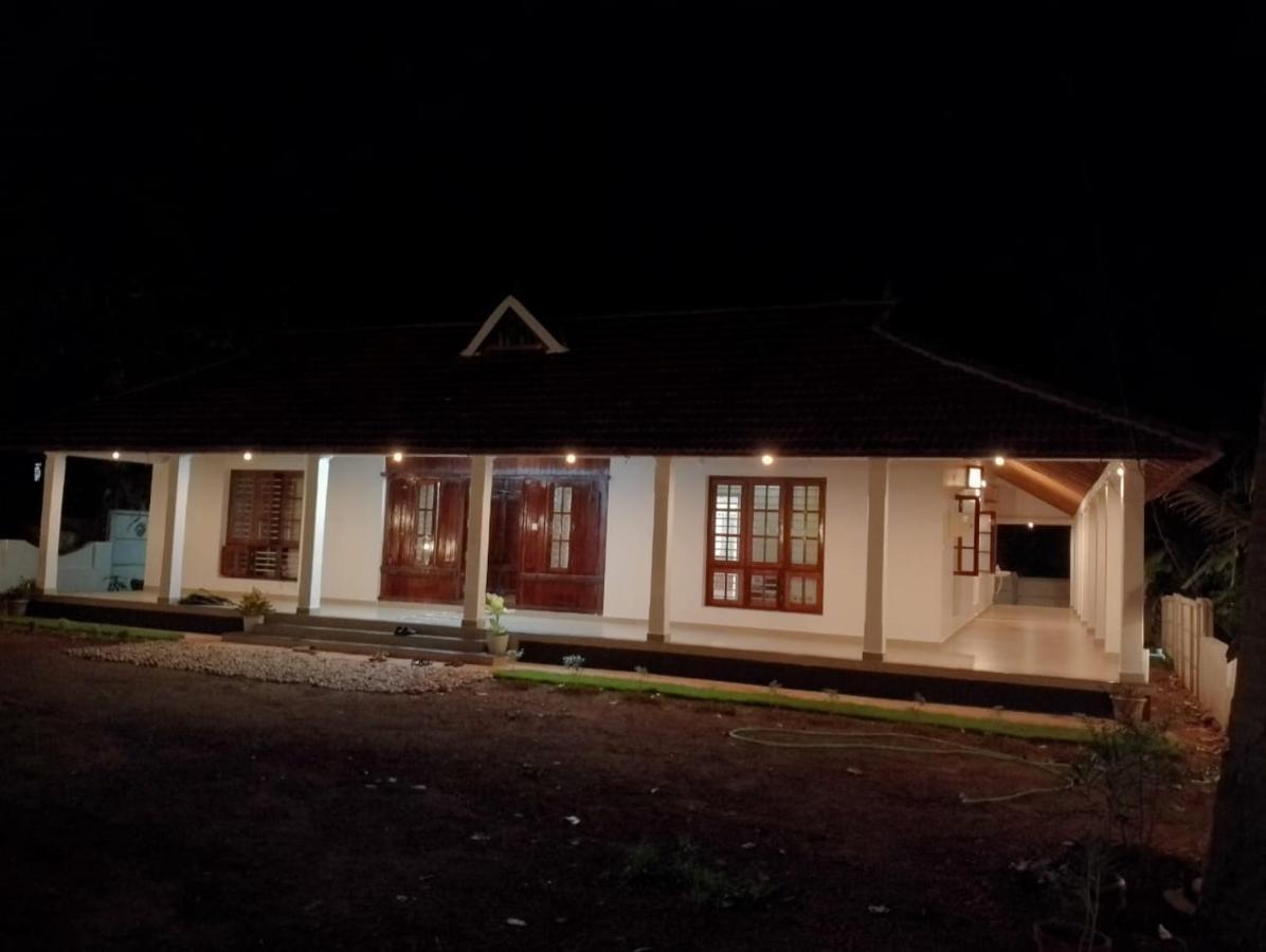 Nallukettu Service Villa Mundrothuruth المظهر الخارجي الصورة